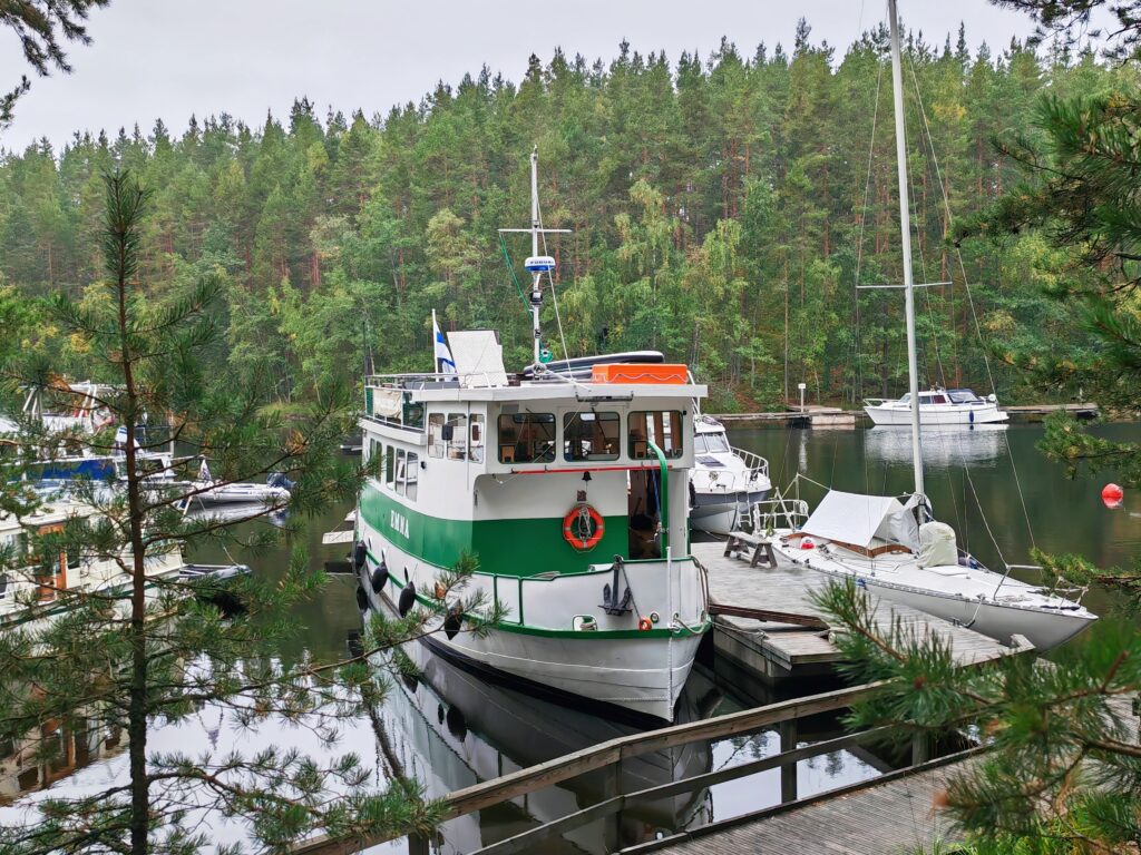 Private cruises at Lake Saimaa